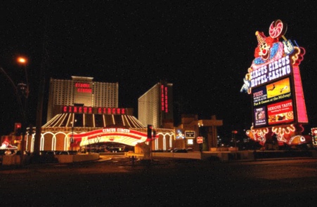 Com One casino spellen